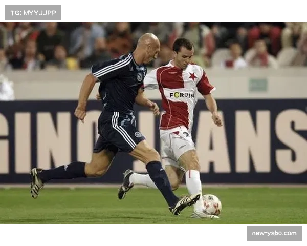 雅典AEK加齐诺维奇赛季关键球 助球队客场全取三分